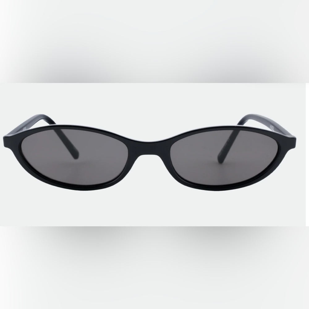 NWT OTRA Hazel Black Sunglasses - Picture 2 of 4